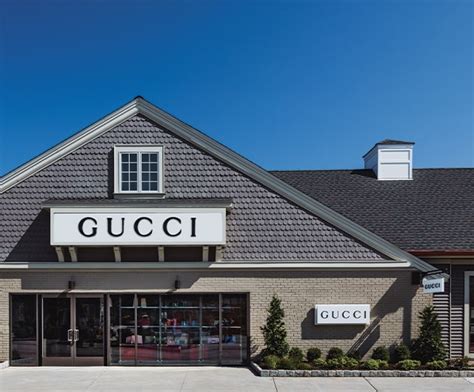 gucci mall outlets.